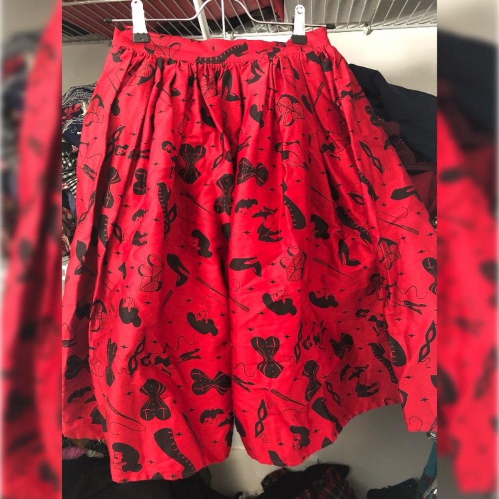 Darling Dames petite skirt fetish print